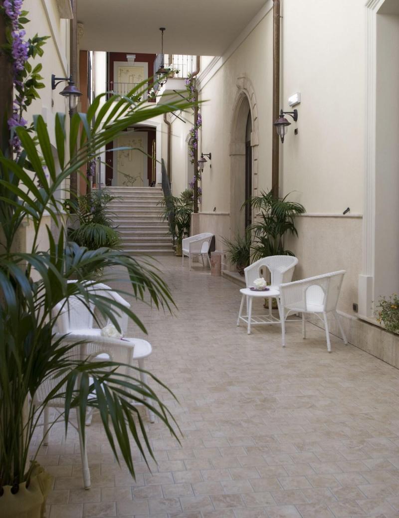 Palazzo Reginella Aparthotel Bovalino Marina Kültér fotó