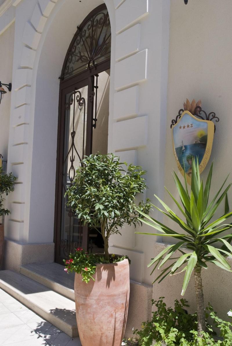 Palazzo Reginella Aparthotel Bovalino Marina Kültér fotó
