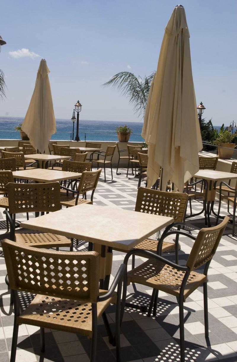 Palazzo Reginella Aparthotel Bovalino Marina Kültér fotó