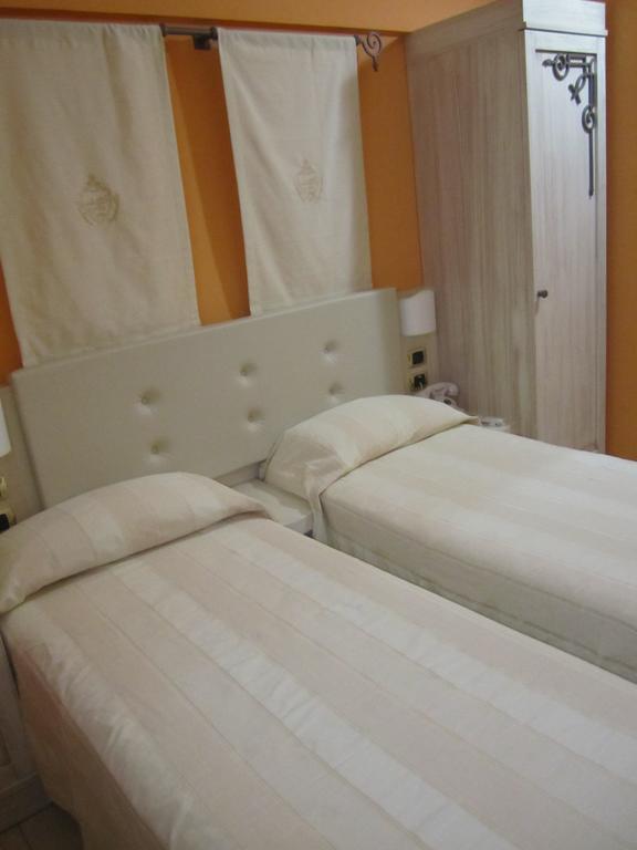 Palazzo Reginella Aparthotel Bovalino Marina Szoba fotó