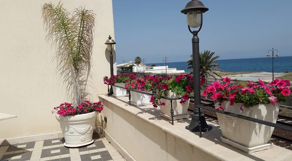 Palazzo Reginella Aparthotel Bovalino Marina Kültér fotó