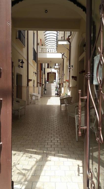 Palazzo Reginella Aparthotel Bovalino Marina Kültér fotó